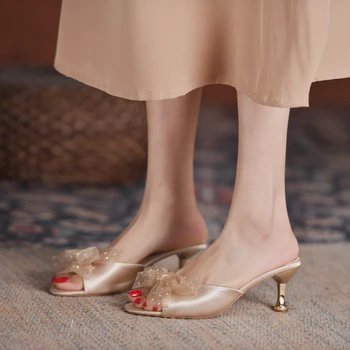 Aukso China Aukšti Kulniukai, Banketų, Vestuvių Moterų Bateliai Juodi Nėriniai Sexy Sandalai 2021 Bowknot Spalvos Deimantų Moterų Šlepetės Peep Toe